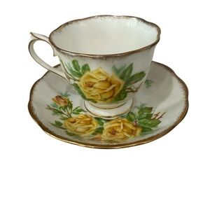 Royal Albert Tea Rose England Bone China Teacup and Saucer 839056 Vintage tea.